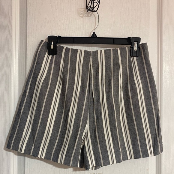 Zara Linen Blend Striped Pocket Grey and White Shorts Size Small - Picture 6 of 8
